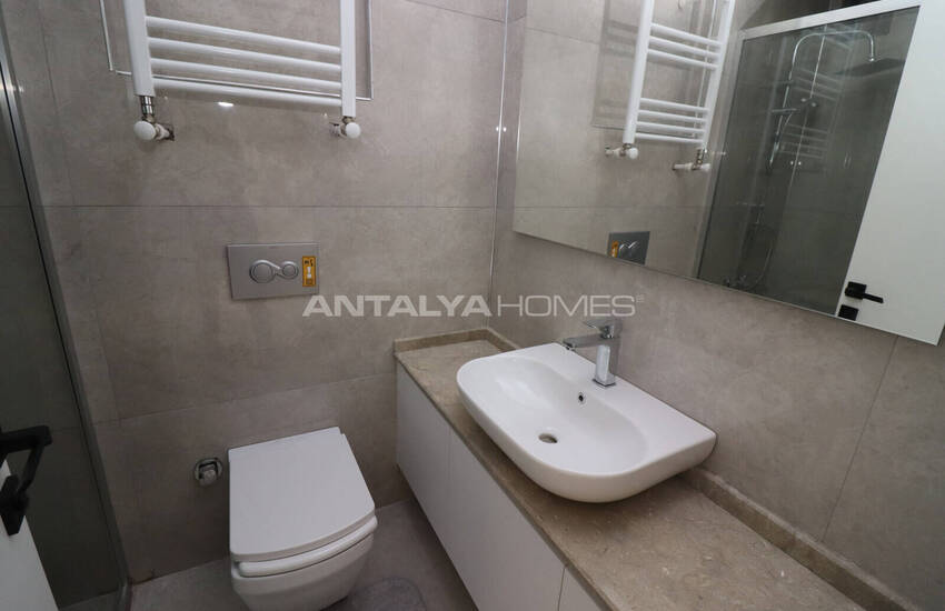 آپارتمان های شیک و نوساز در مجتمعی با استخر در مرسین 15