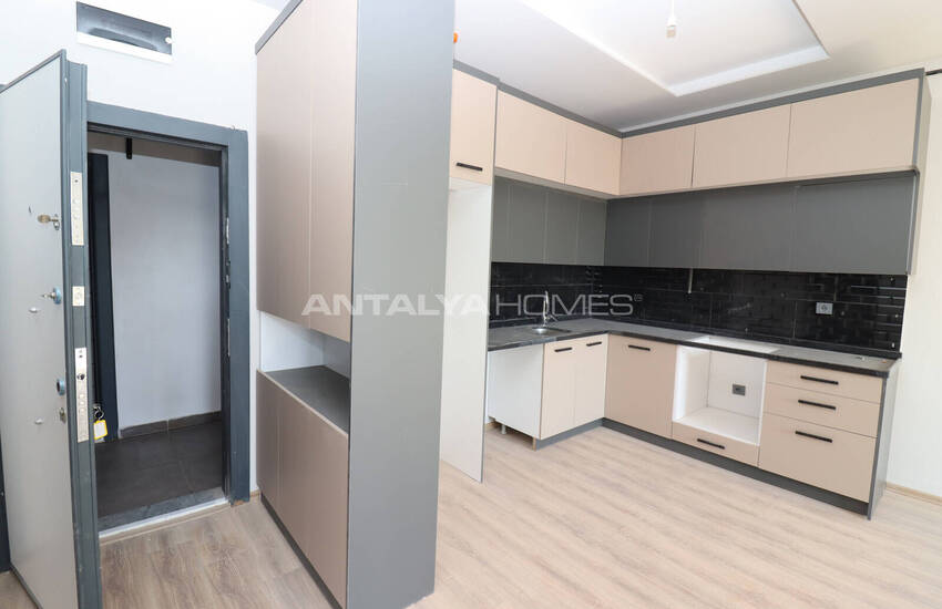 شقة في مجمع به مسبح بالقرب من الشاطئ في مرسين توموك 19