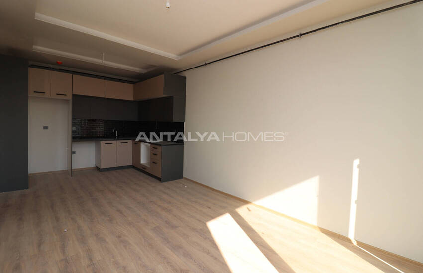 شقة في مجمع به مسبح بالقرب من الشاطئ في مرسين توموك 16