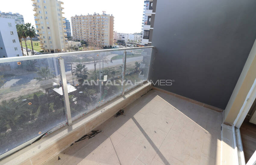 شقة في مجمع به مسبح بالقرب من الشاطئ في مرسين توموك 27