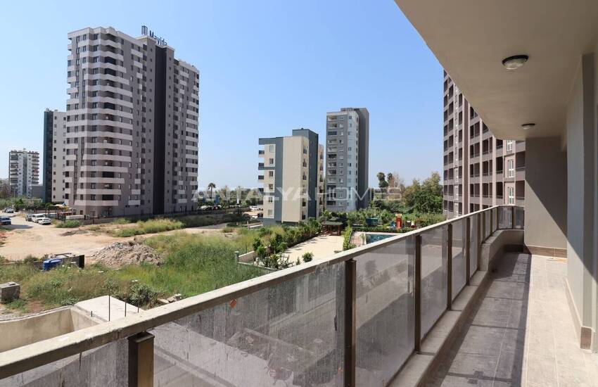 Brand New Properties with Pool and Garden in Mersin Erdemli 12