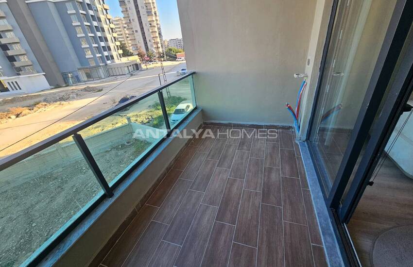 Real Estate in a Complex with a Pool Near the Sea in Tömük, Mersin 41