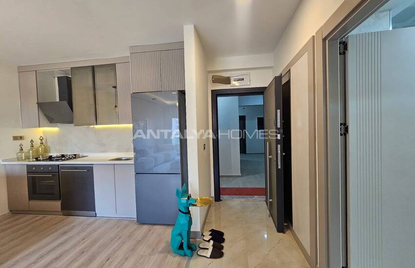 Real Estate in a Complex with a Pool Near the Sea in Tömük, Mersin 17