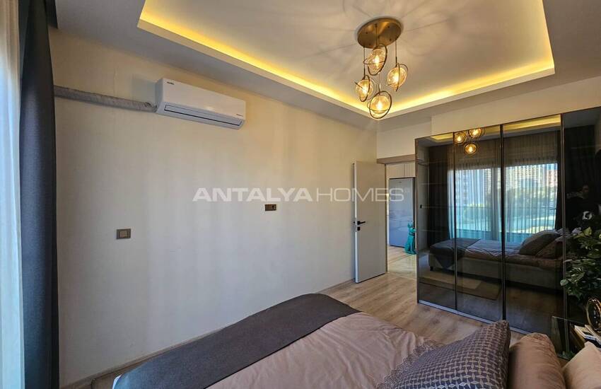 Real Estate in a Complex with a Pool Near the Sea in Tömük, Mersin 38