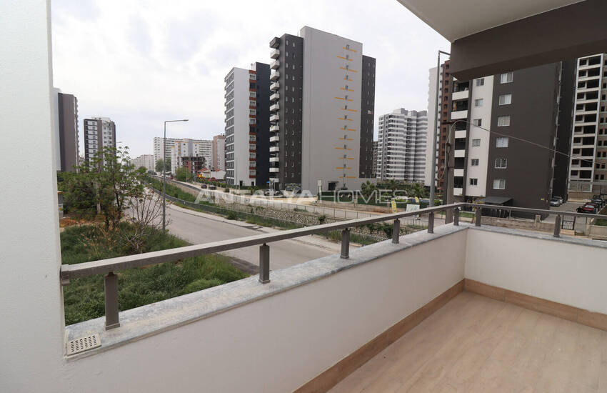 آپارتمان نوساز با استخر در مرسین اردملی 23