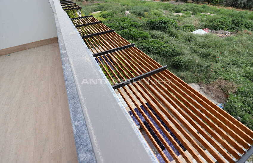 آپارتمان نوساز با استخر در مرسین اردملی 24