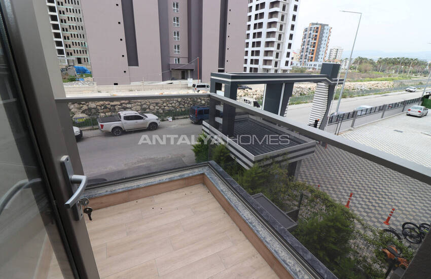 آپارتمان نوساز با استخر در مرسین اردملی 25