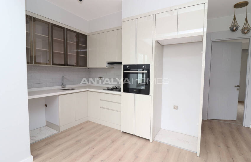 آپارتمان نوساز با استخر در مرسین اردملی 17