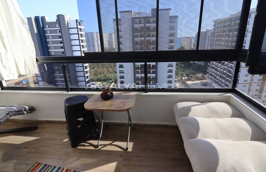 Mersin'de Denize 800 M Mesafedeki Sitede 1+1 Daire 18