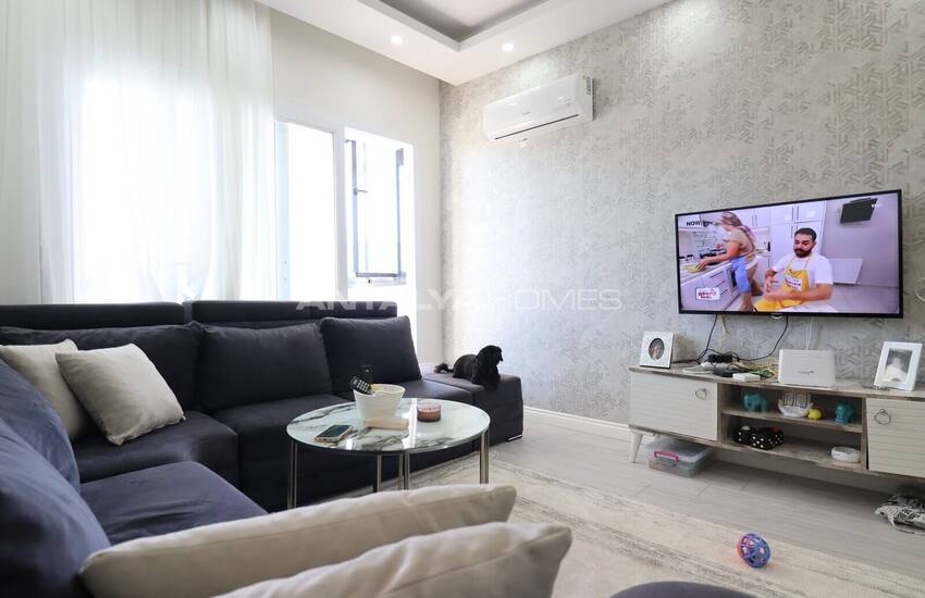 Mersin'de Denize 800 M Mesafedeki Sitede 1+1 Daire 11