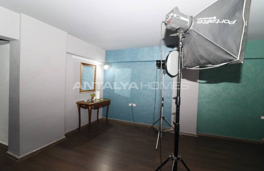 Shop with Potential High Rent Yield in Mersin 19