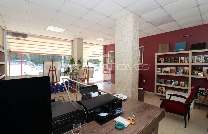 Shop with Potential High Rent Yield in Mersin 12