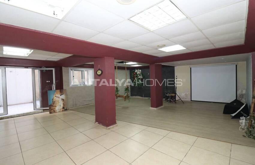 Shop with Potential High Rent Yield in Mersin 17