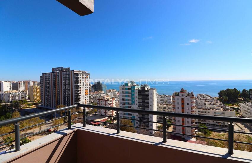 Mersin'de Sahile Yakın Deniz Manzaralı Daireler 29