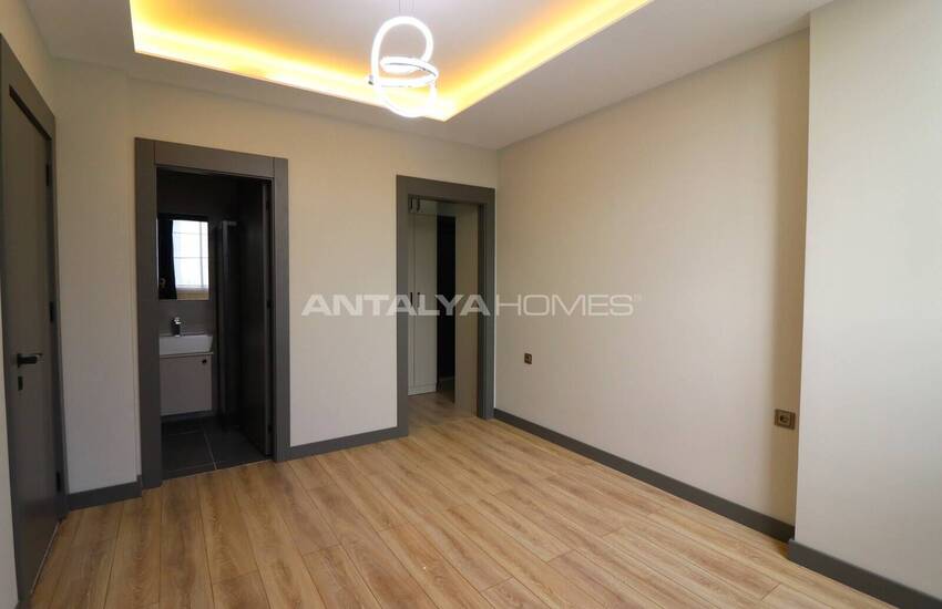 2-bedroom Apartments in Advantageous Location in Mersin Yenisehir 16