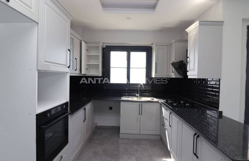 Appartements En Étage Intermédiaire À Vendre Près De La Mer À Mersin 17