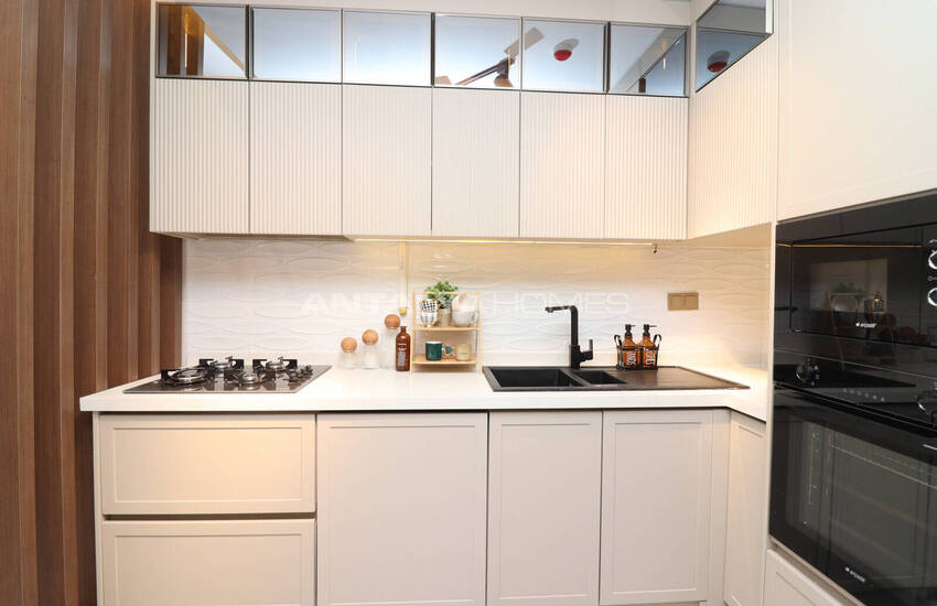 Квартиры на третьем этаже в 200 м от моря в Мезитли, Мерсин 14
