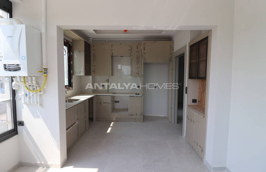 Modern Flats with Communal Garden in Mersin 11