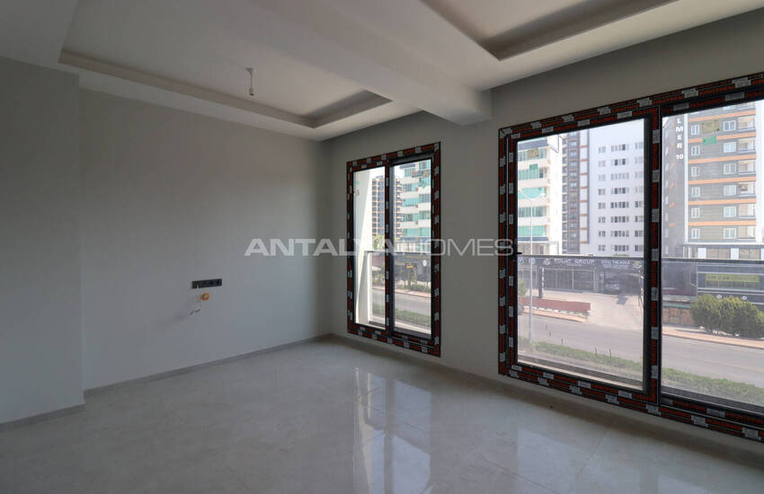 Modern Flats with Communal Garden in Mersin 13