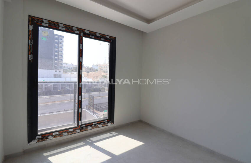 Modern Flats with Communal Garden in Mersin 14