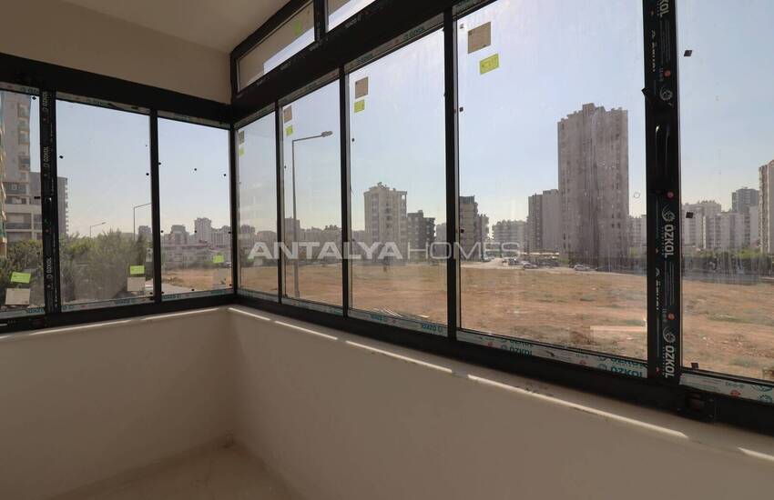 Middle Floor Apartments in a Prime Location Mersin Yenisehir 10