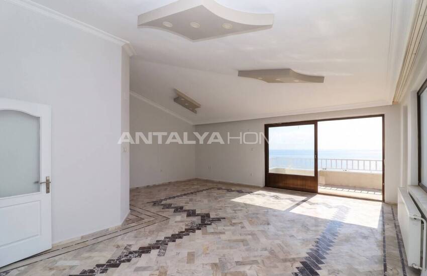 Sea-view Duplex Apartment for Sale in Mersin Mezitli 30