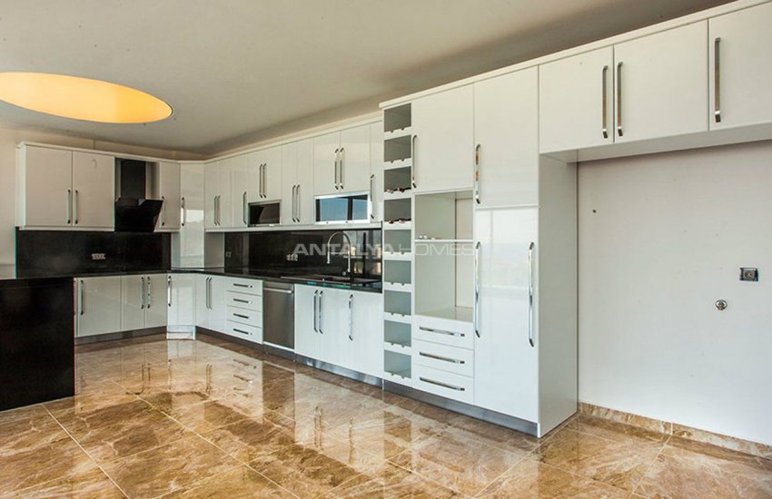 Deluxia Golden Palace Villa in Alanya 18