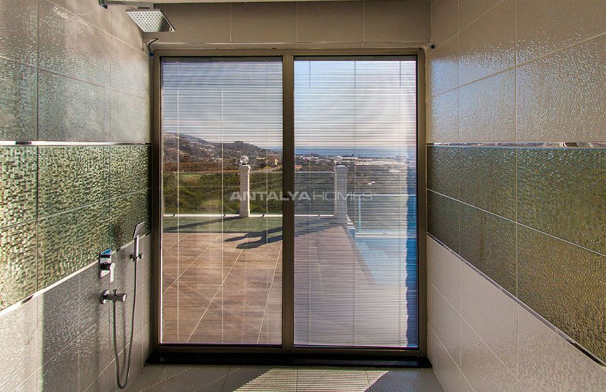 Deluxia Golden Palace Villa in Alanya 28