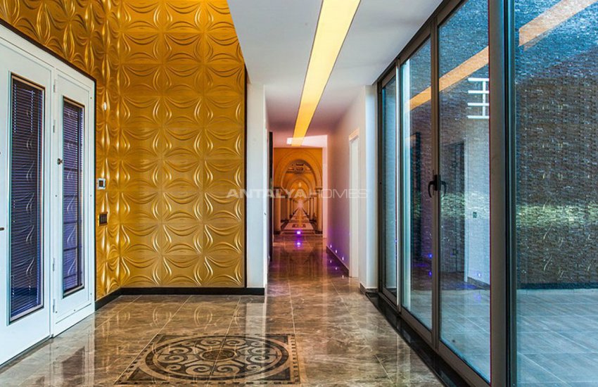 Deluxia Golden Palace Villa in Alanya 29