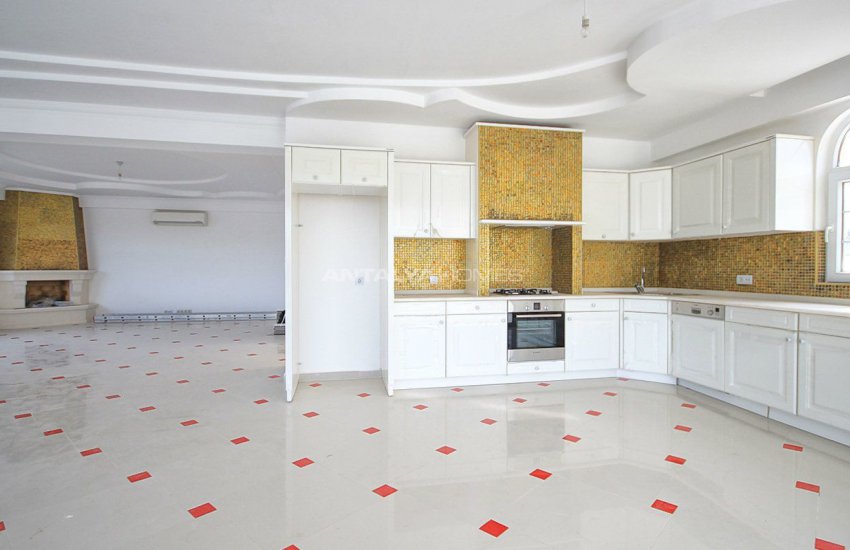 Luxury Kemer Villa for Sale in Antalya 14