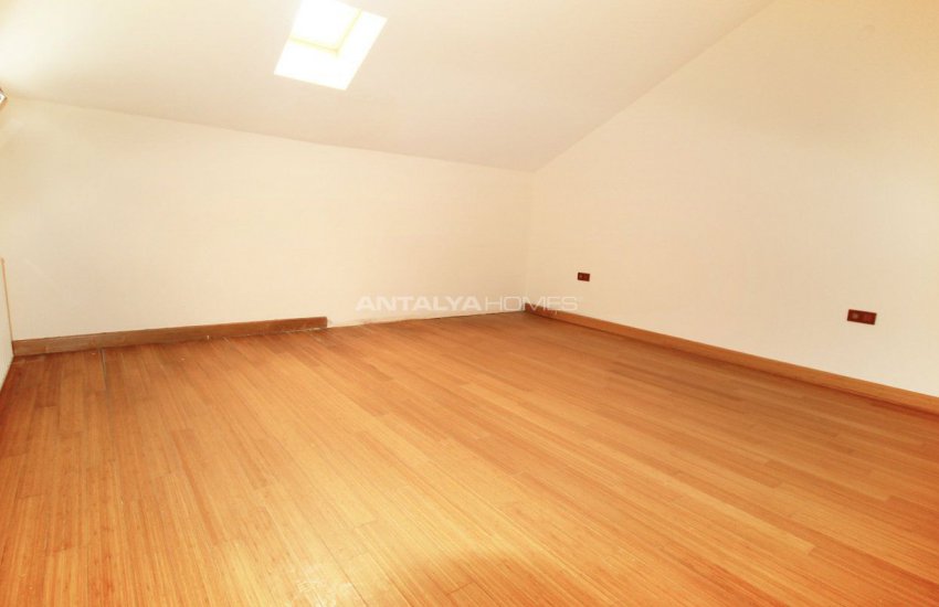 Rymlig Villa Med Utsikt Över Skogen I Antalya 23