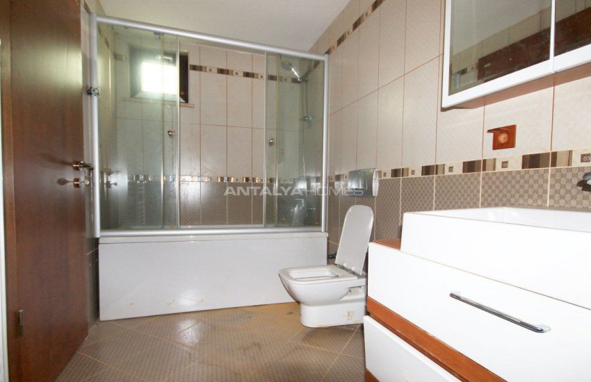 Rymlig Villa Med Utsikt Över Skogen I Antalya 27