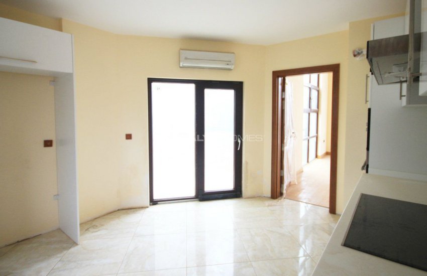 Rymlig Villa Med Utsikt Över Skogen I Antalya 16