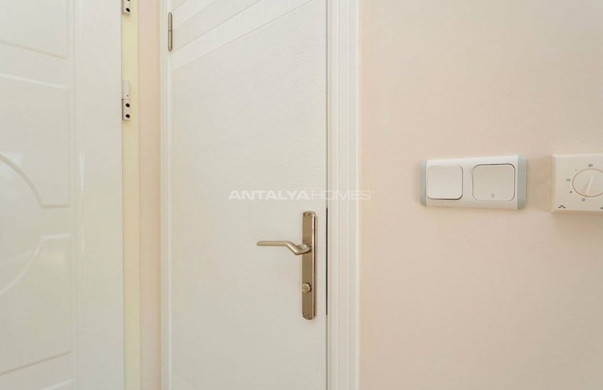 Sea View 5+1 Villa in Alanya with Rich Features 19