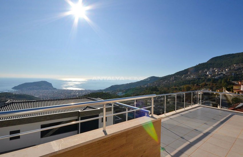 Sea View 5+1 Villa in Alanya with Rich Features 24