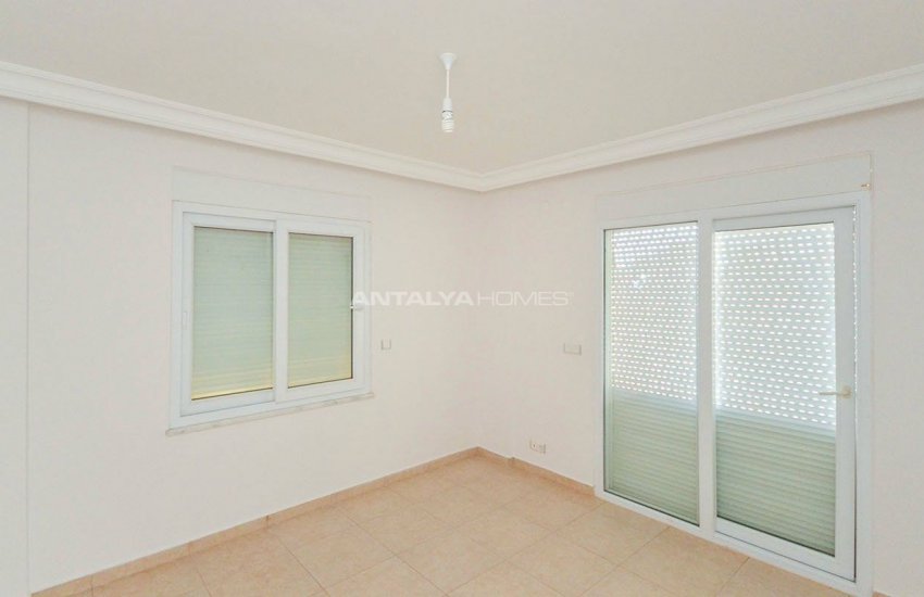 Sea View 5+1 Villa in Alanya with Rich Features 12
