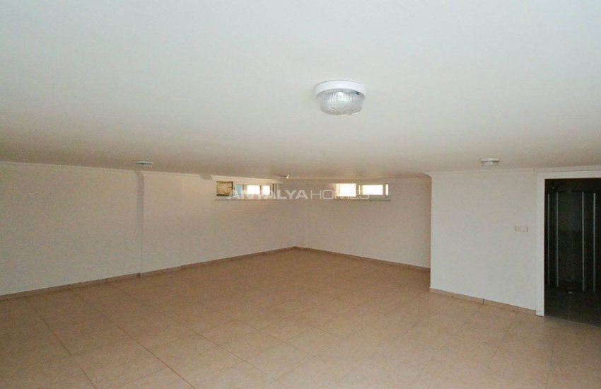 Sea View 5+1 Villa in Alanya with Rich Features 14