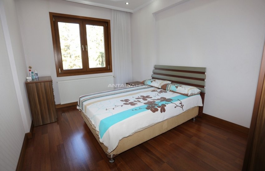 Duacı'da Doğayla İç İçe Özel Havuzlu Satılık Villa 33