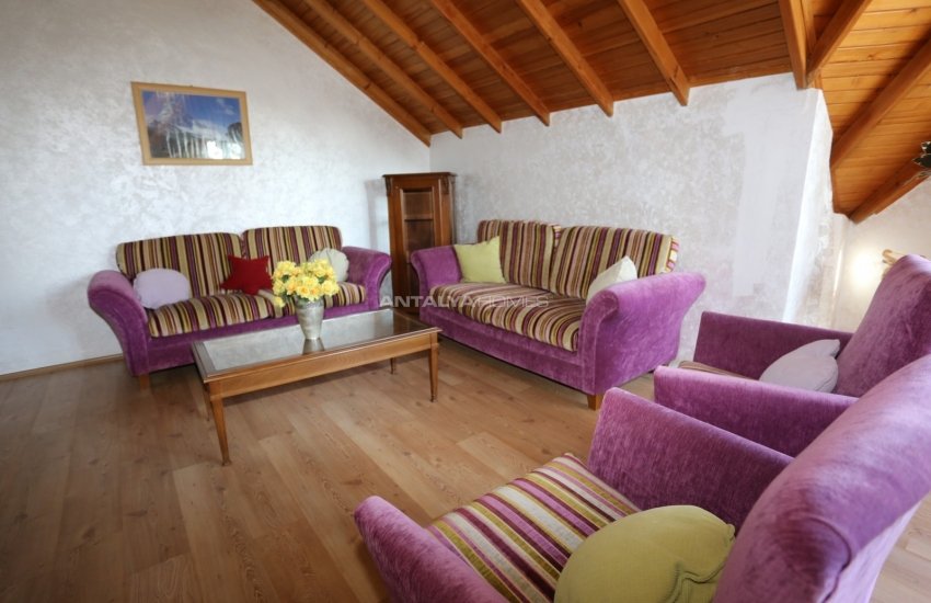 Duacı'da Doğayla İç İçe Özel Havuzlu Satılık Villa 42