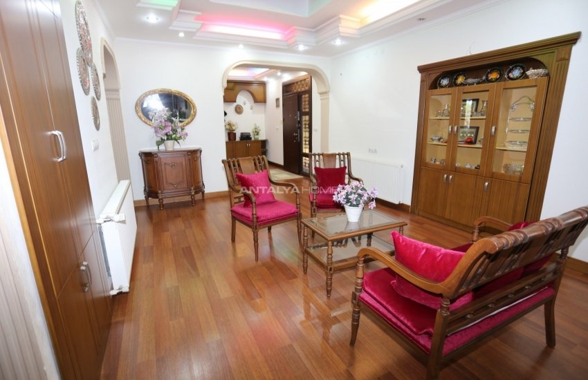 Duacı'da Doğayla İç İçe Özel Havuzlu Satılık Villa 46