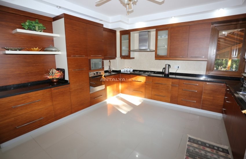 Duacı'da Doğayla İç İçe Özel Havuzlu Satılık Villa 29