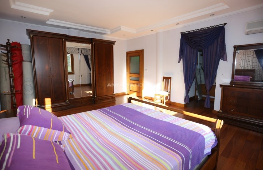 Duacı'da Doğayla İç İçe Özel Havuzlu Satılık Villa 30