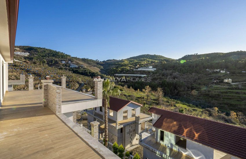 فلل بإطلالة بانورامية على البحر والطبيعة في كارجيجاك ألانيا 34