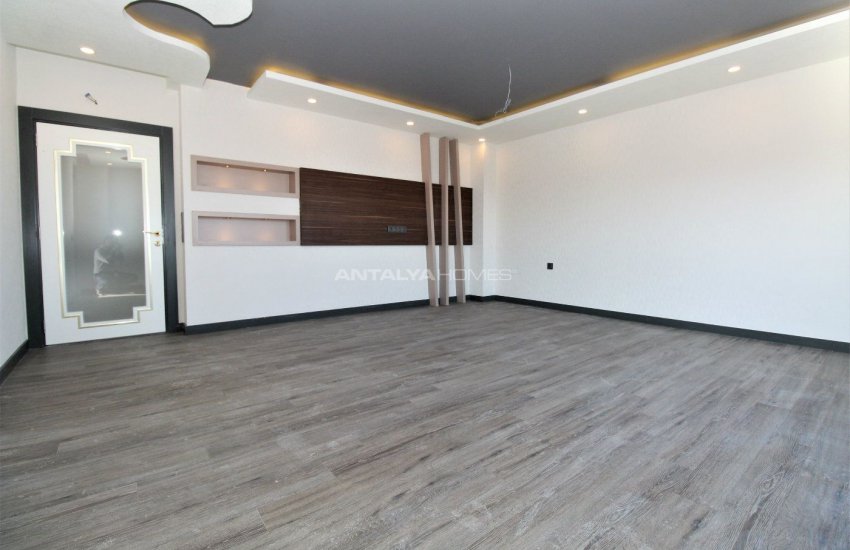 Luxury Duplex Apartment in Antalya with Spacious Rooms 17