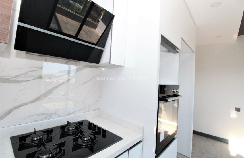 Luxury Duplex Apartment in Antalya with Spacious Rooms 19