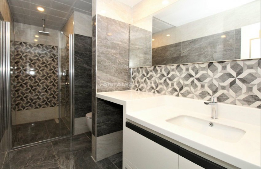 Luxury Duplex Apartment in Antalya with Spacious Rooms 22