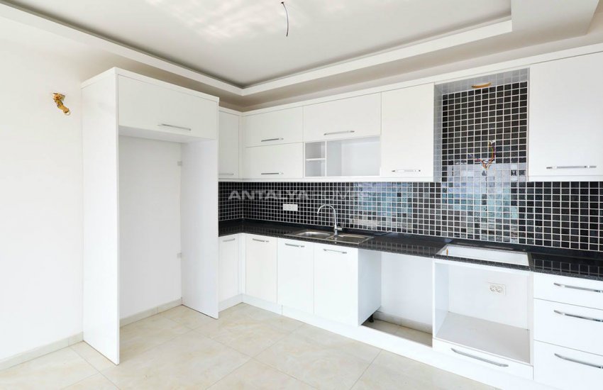 Квартиры на Берегу Моря в Алании в Районе Кестель 15