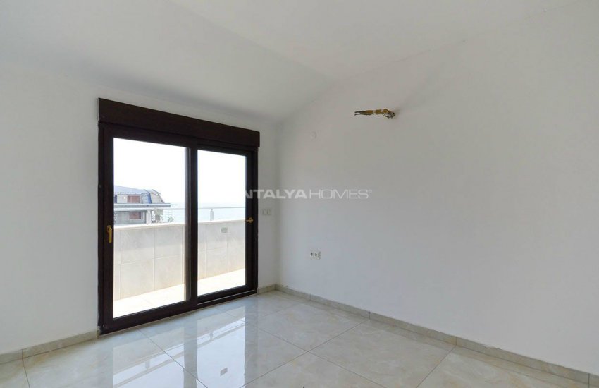 Квартиры на Берегу Моря в Алании в Районе Кестель 17