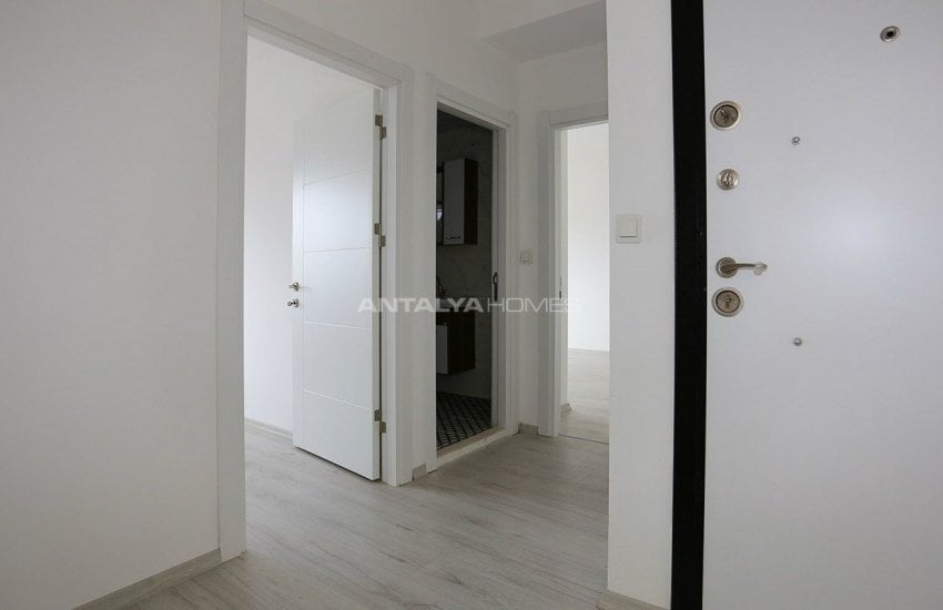 New Build Flats Close to Local Facilities in Antalya Center 25