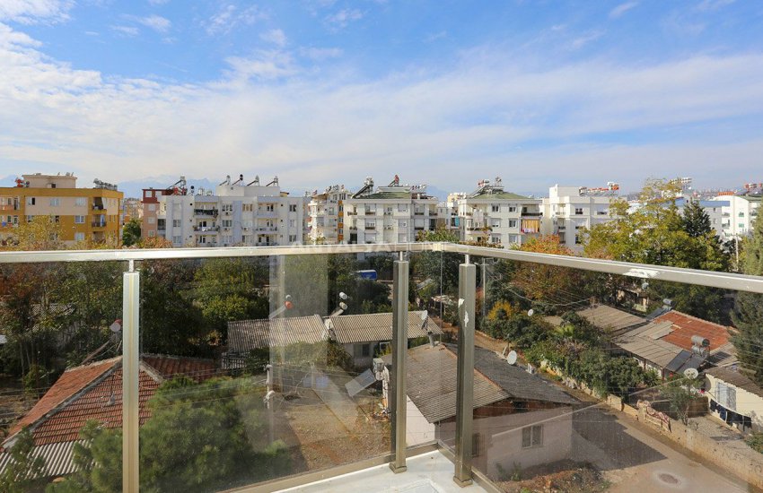 New Build Flats Close to Local Facilities in Antalya Center 29